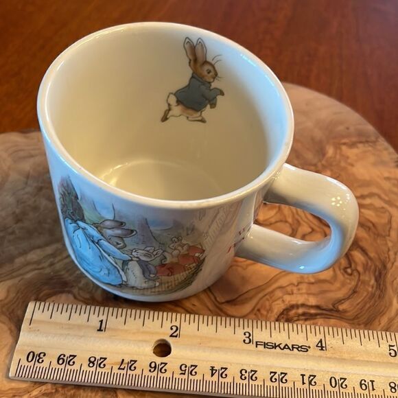 Wedgewood Peter Rabbit Cup to Welcome the New Baby Of Prince & Princess Of Wales - Picture 8 of 8